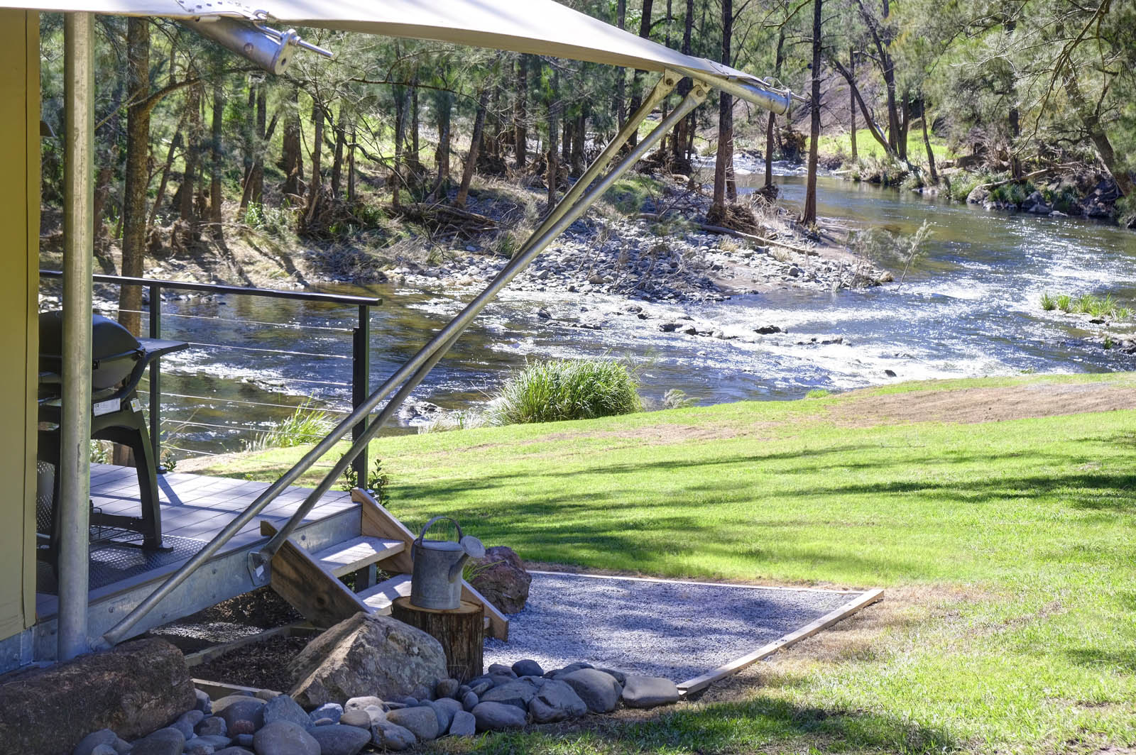 Bushland and river at Amaroo Escape